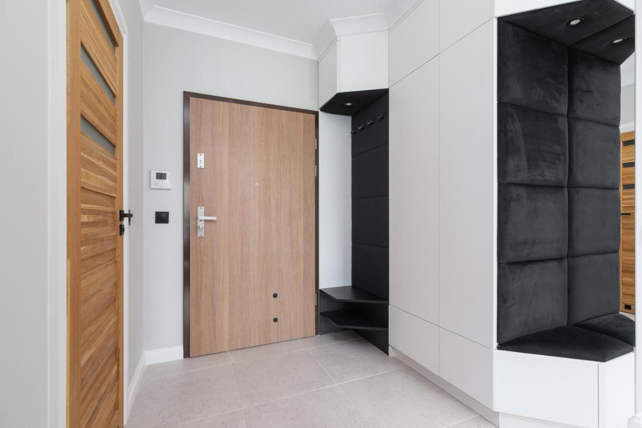 Lema Apartment Near Tauron Arena By Renters Prestige Krakow Bagian luar foto
